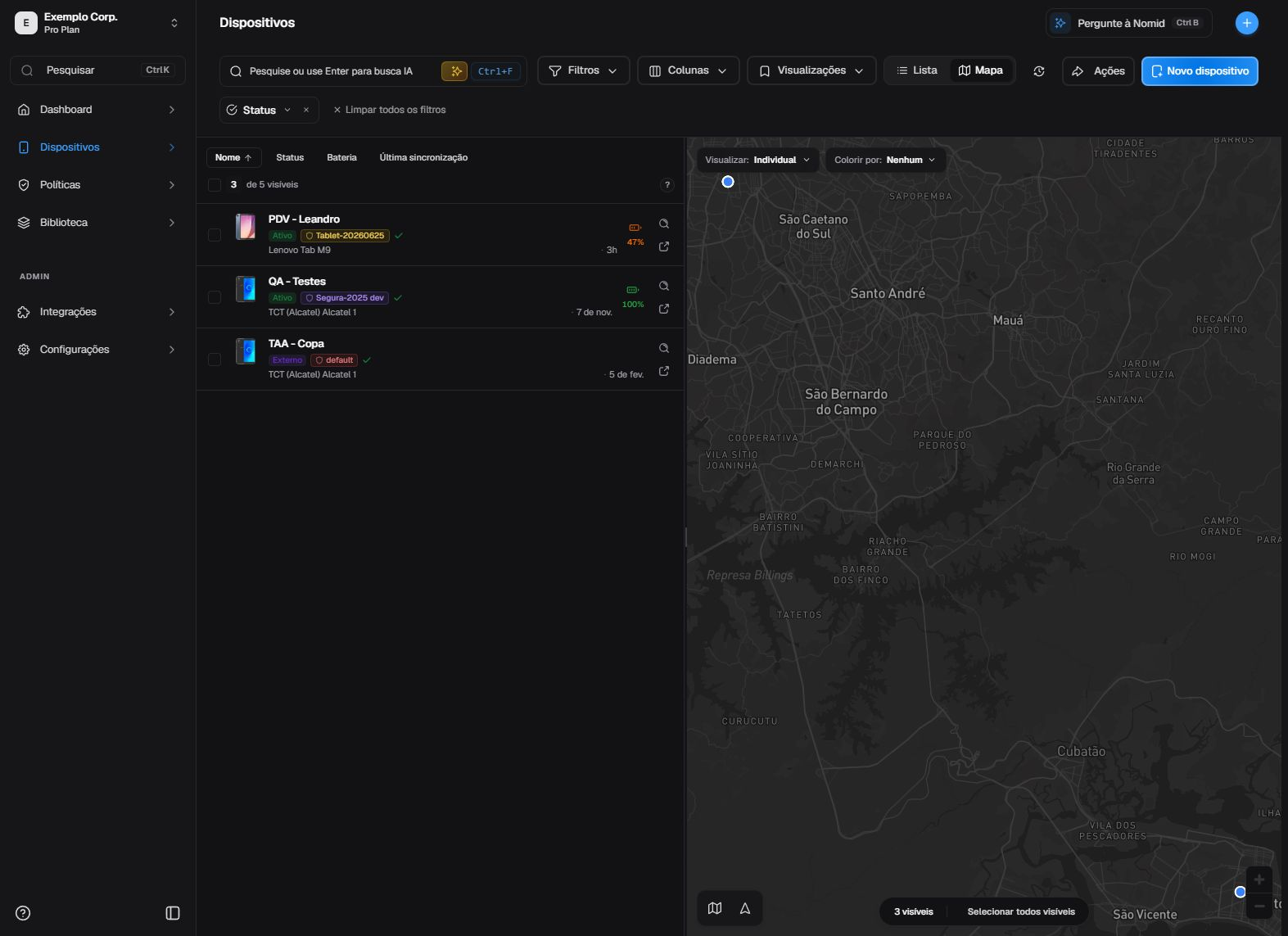 Mapa de dispositivos em pt-BR com controles, marcador e localidade geral
